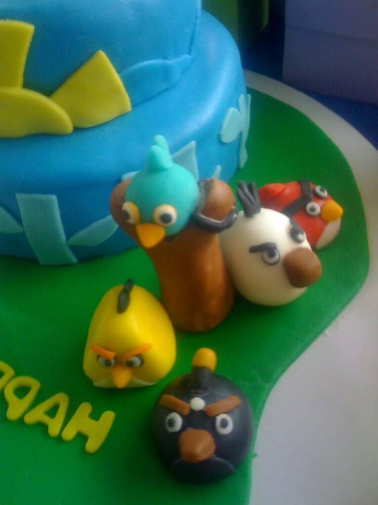 Angry Birds Cakes Cupcakes