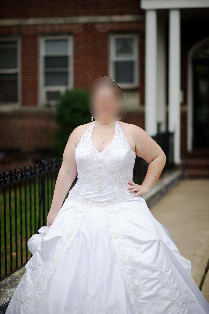 WEDDING DRESS - PLUS SIZE