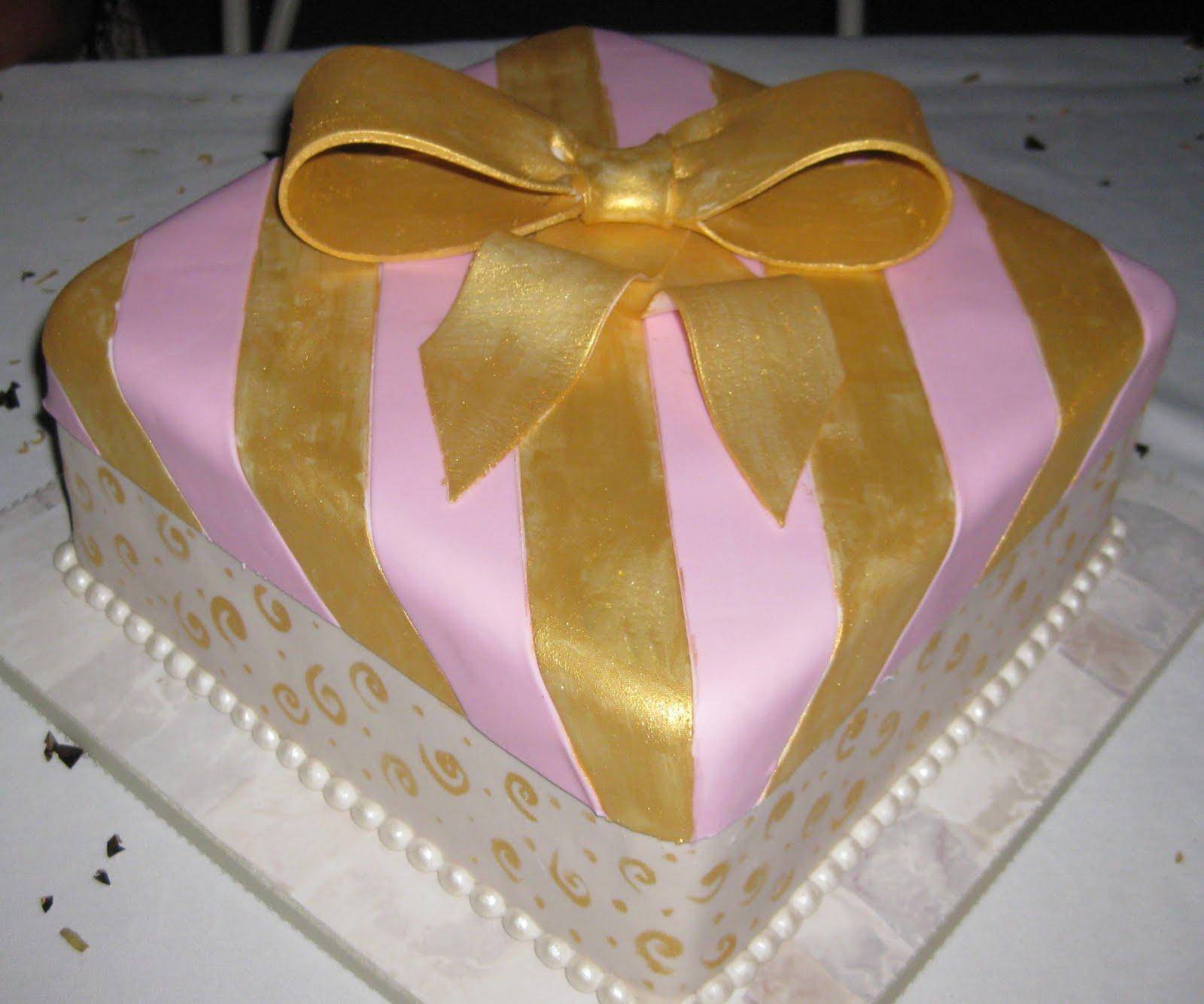 QUINCEANERA CAKE