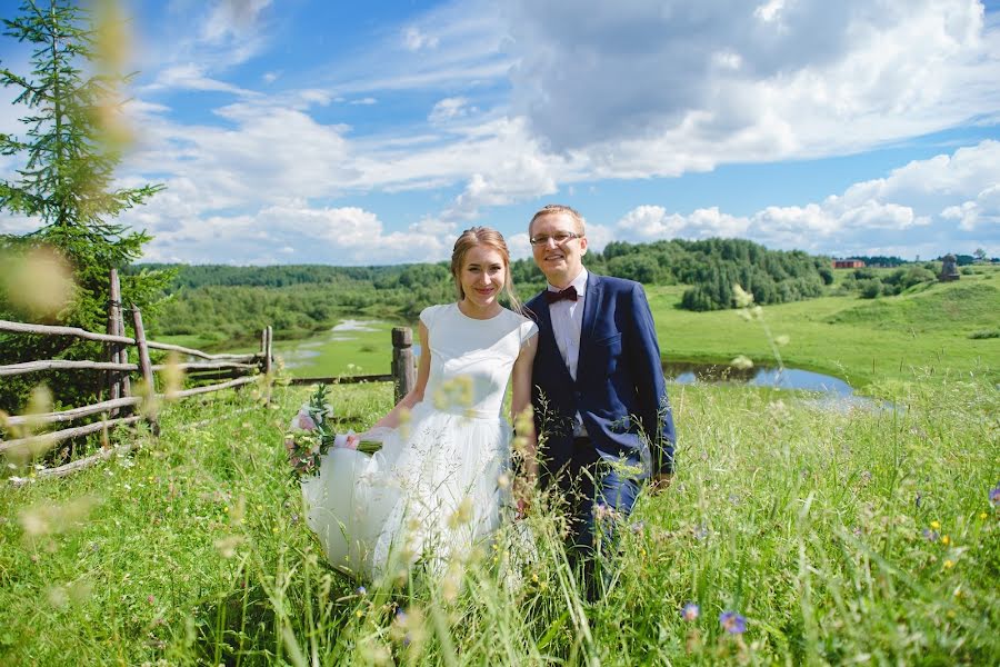 結婚式の写真家Irina Samodurova (samodurova)。2019 4月16日の写真