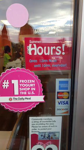 Frozen Yogurt Shop «SweetFrog White Oak», reviews and photos, 4550 S Laburnum Ave #120, Richmond, VA 23231, USA