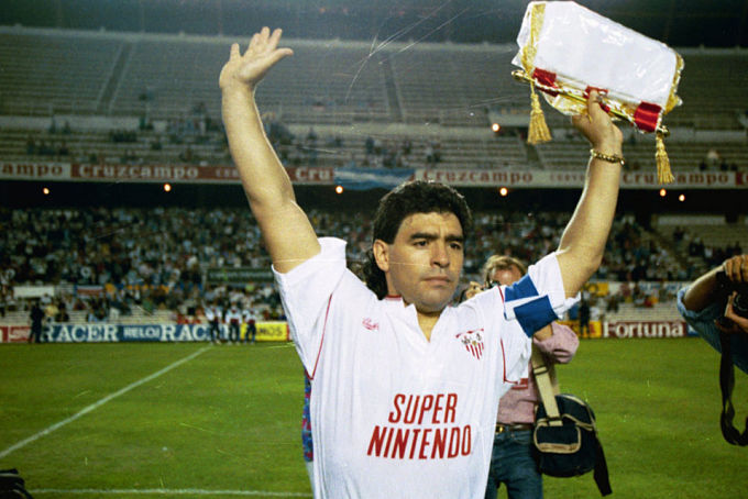 파일:external/sevilla.eldesmarque.com/maradona_debut_opt.jpg