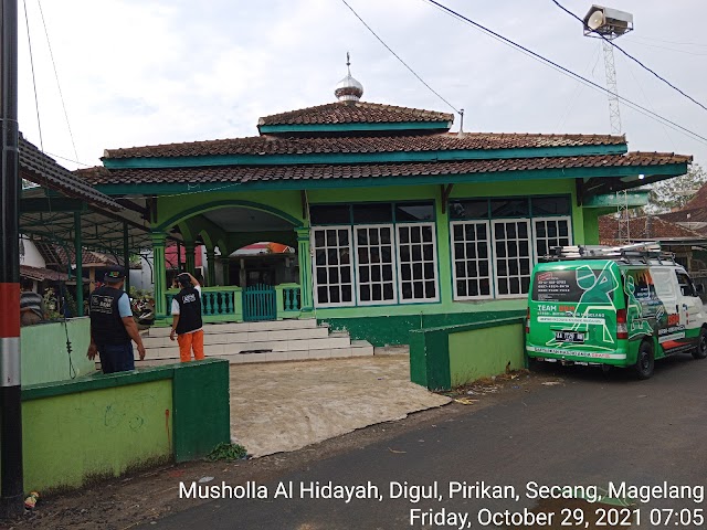 Bersih Musholla Al Hidayah, Digul, Pirikan, Secang Magelang