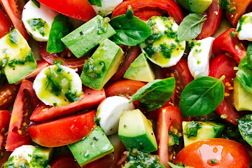 Caprese Salad with Basil Dressing