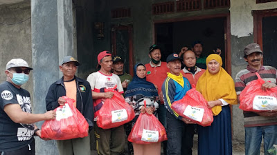 Akibat Jembatan Putus, Warga Tutur Yang Terisolir Dapat Bantuan Dari Dinsos