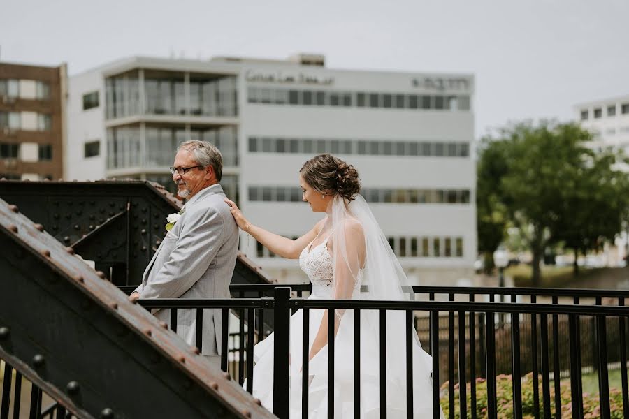 ช่างภาพงานแต่งงาน Elena Russel (elenarussel) ภาพเมื่อ 26 สิงหาคม 2019
