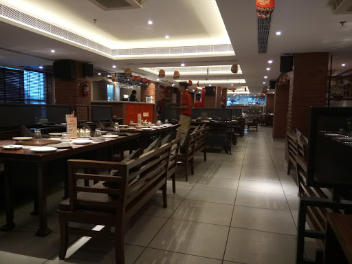 Barbeque Nation - Bareilly - Rampur Garden, 3rd Floor, No 35/1/3, Above Tanishq Showroon, NH 24, Rampur Garden, Civil, Lanes, Bareilly, Uttar Pradesh 243001, India, Garden, state UP