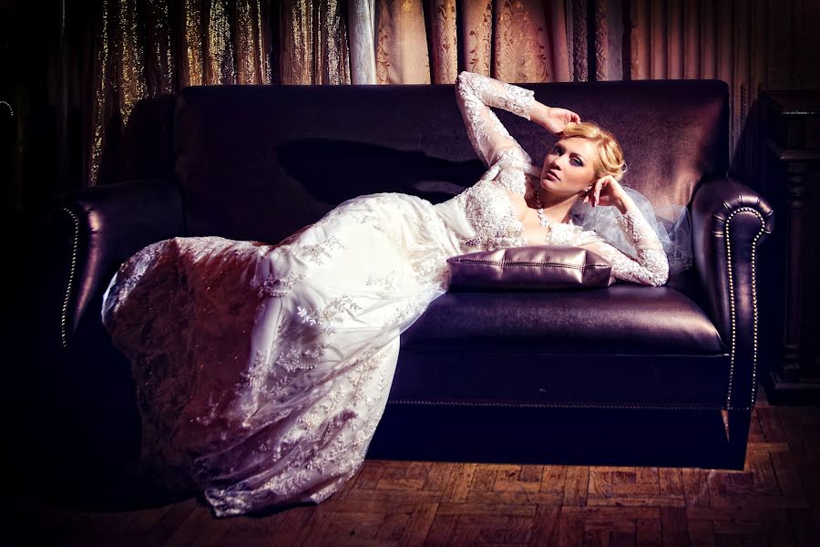 Wedding photographer Valeriya Zakharova (valeria). Photo of 28 December 2013