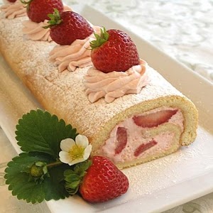 Strawberry Roll Cake