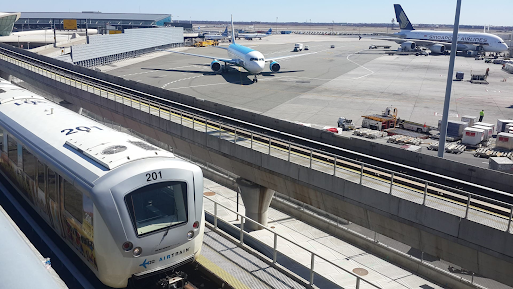 Man Flees JFK Airport After TSA Detects Loaded Gun in His Carry-on Bag