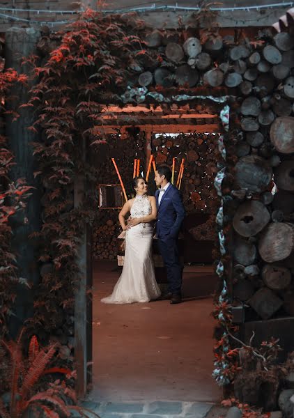 Fotografo di matrimoni Rhode Can (rhodecan). Foto del 4 dicembre 2017