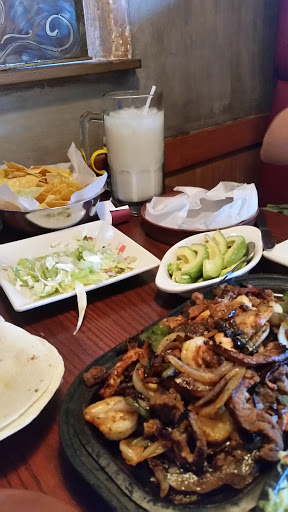 Restaurant «El Tapatio Mexican Restaurant», reviews and photos, 1296 N Wesleyan Blvd, Rocky Mount, NC 27804, USA