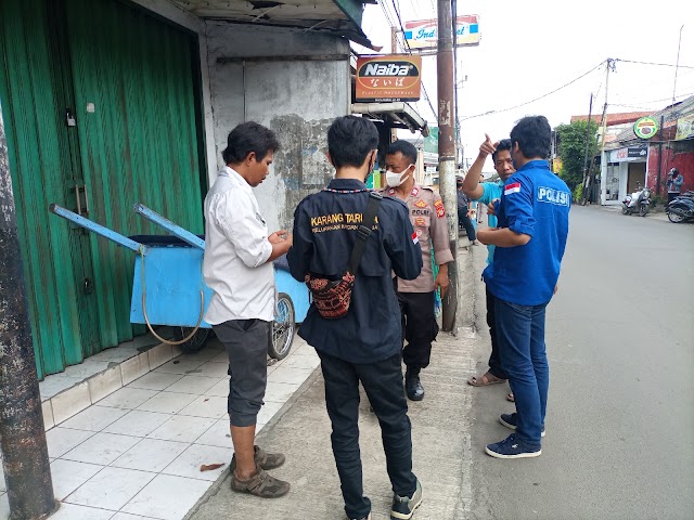 Pemulung meninggal dunia di pinggir jalan lingkungan RW 01 kelurahan Medan satria