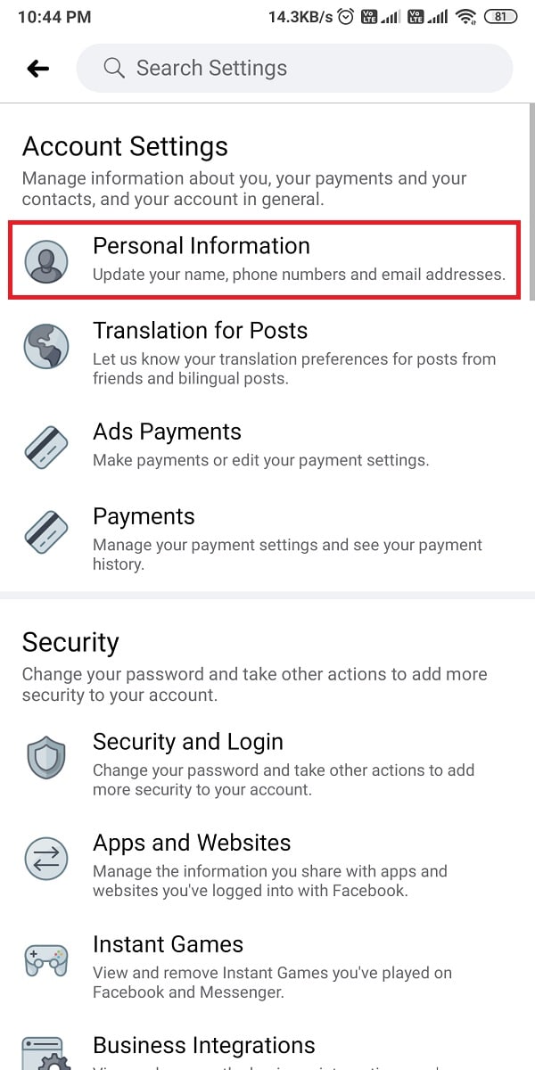 Maintenant, appuyez sur Informations personnelles.  |  Comment vérifier l'identifiant de messagerie lié à votre compte Facebook