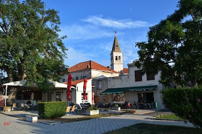 Photos of Crveni Patuljak