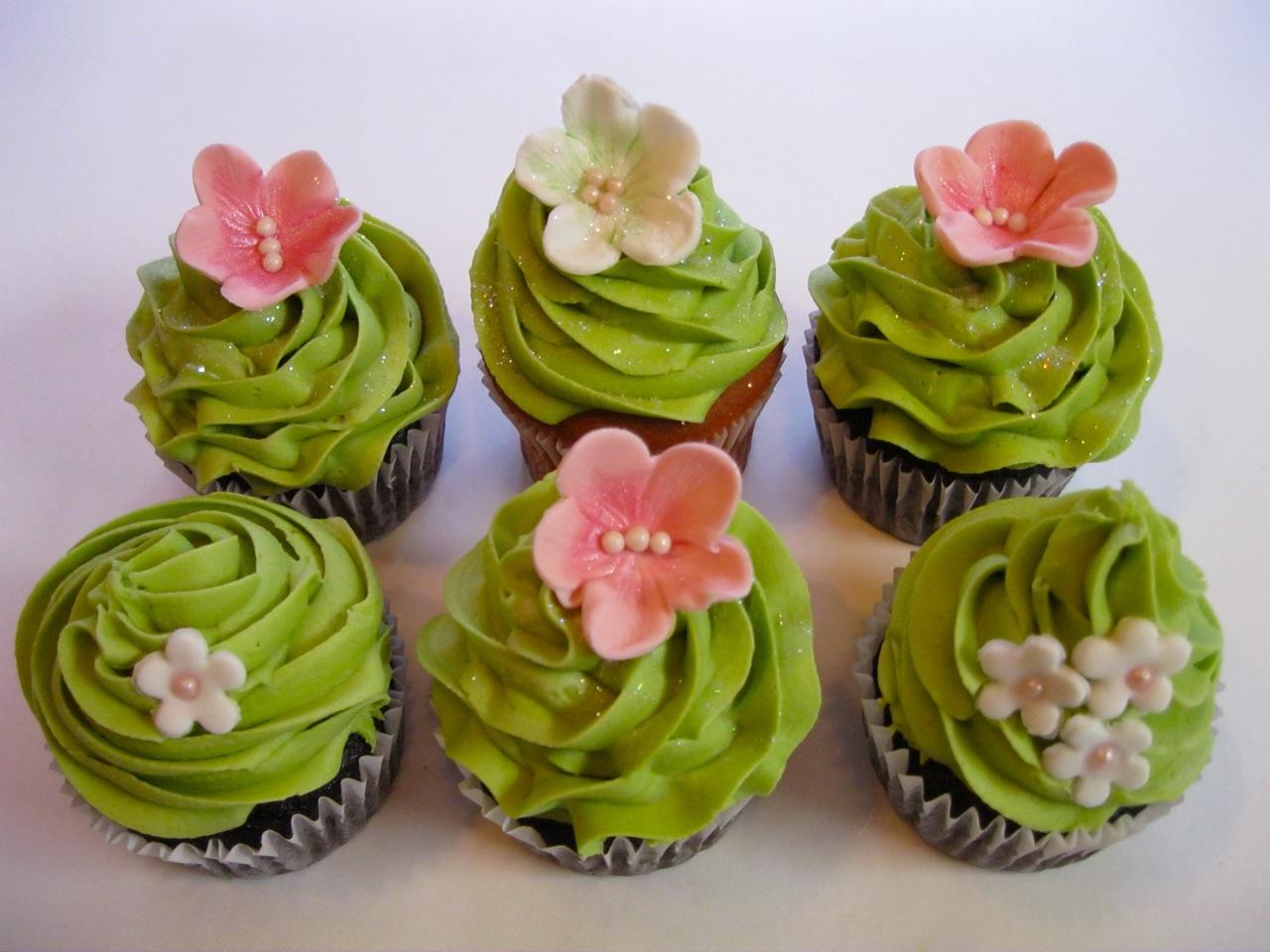 shabby-chic-cupcakes.jpg