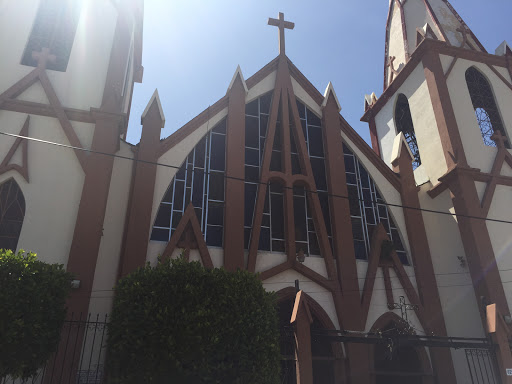 Iglesia Parroquia del Señor San Jose, Mar Báltico 621, Alemán, 22050 Tijuana, B.C., México, Parroquia | BC