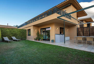 Apartment with terrace 1