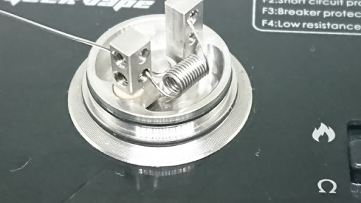 DSC 2894 thumb%255B3%255D - 【RDA】Cthulhumod「Hastur RDA V2S」レビュー。黄衣の王であるハスター様と同じ名前の22mm小型爆煙ドリッパー！！いあ！いあ！はすたあ！【爆煙/ドリッパー/電子タバコ】