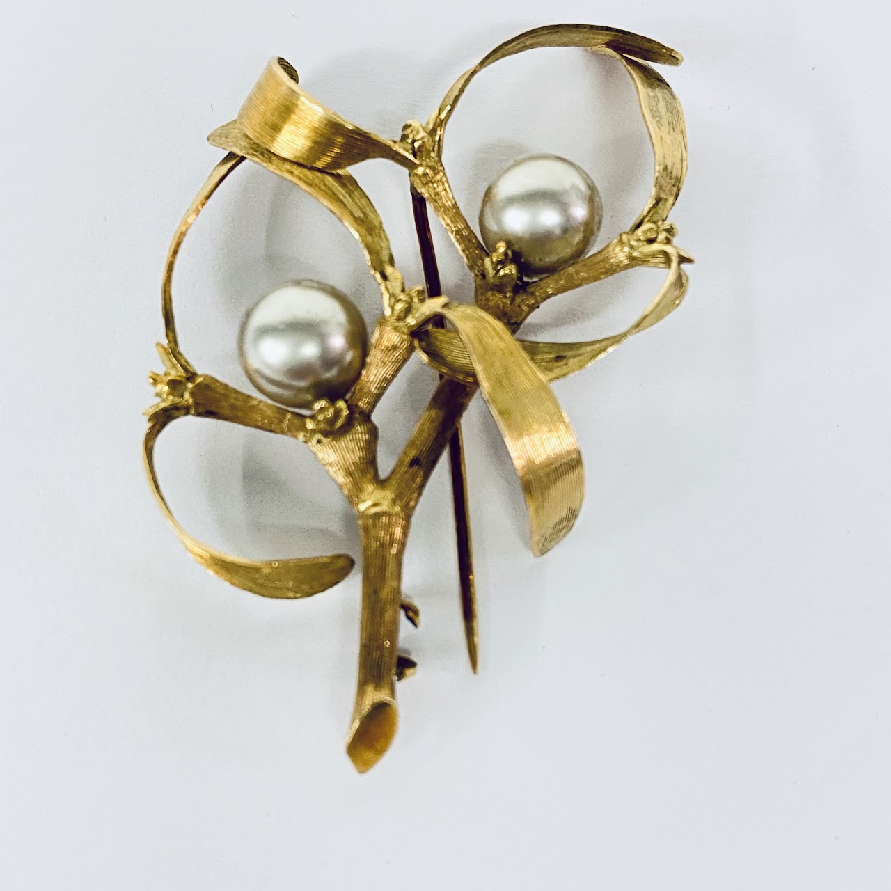 18K Gold Brooch