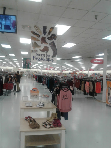 Department Store «Burkes Outlet», reviews and photos, 619 S Cumberland St, Lebanon, TN 37087, USA