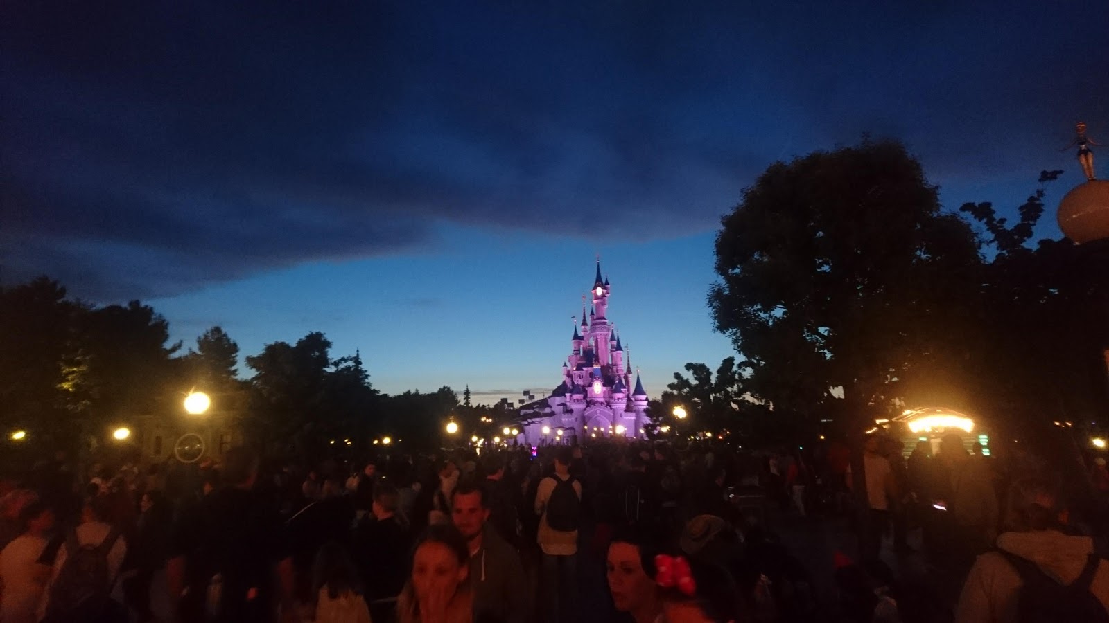 christian tour disneyland paris