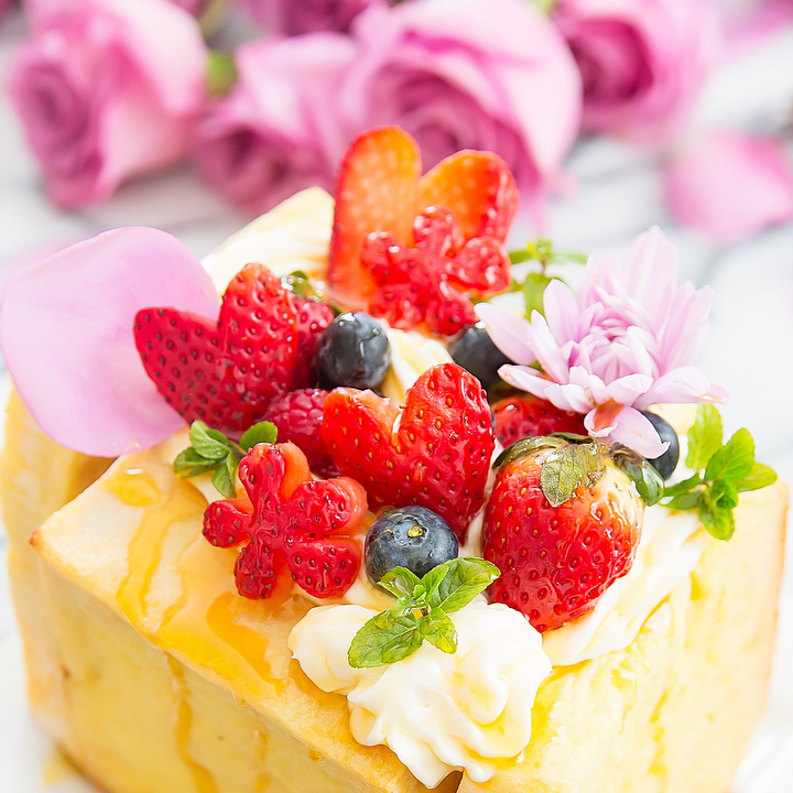 close-up photo of Baked French Brick Toast