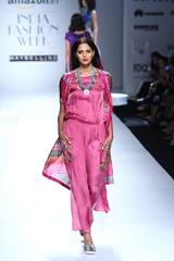 AIFWSS17-KRISHNA-MEHTA’S-Mystylespots18