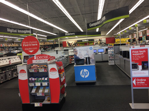 Office Supply Store «Staples», reviews and photos, 3065 Daniels Rd, Winter Garden, FL 34787, USA