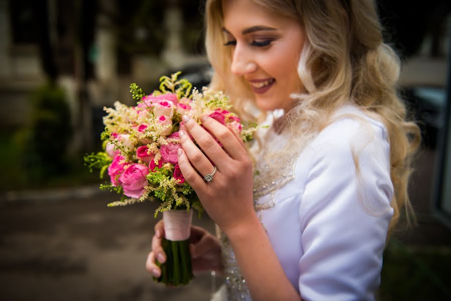 Fotógrafo de bodas Ionut Draghiceanu (draghiceanu). Foto del 21 de abril 2017