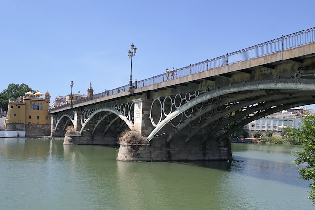 SEVILLA CON OLOR A AZAHAR - Blogs de España - INTRODUCCCIÓN. PLAZA DE ESPAÑA Y PARQUE DE MARIA LUISA (2)