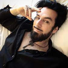 Aurelio Voltaire Net Worth, Age, Wiki, Biography, Height, Dating, Family, Career