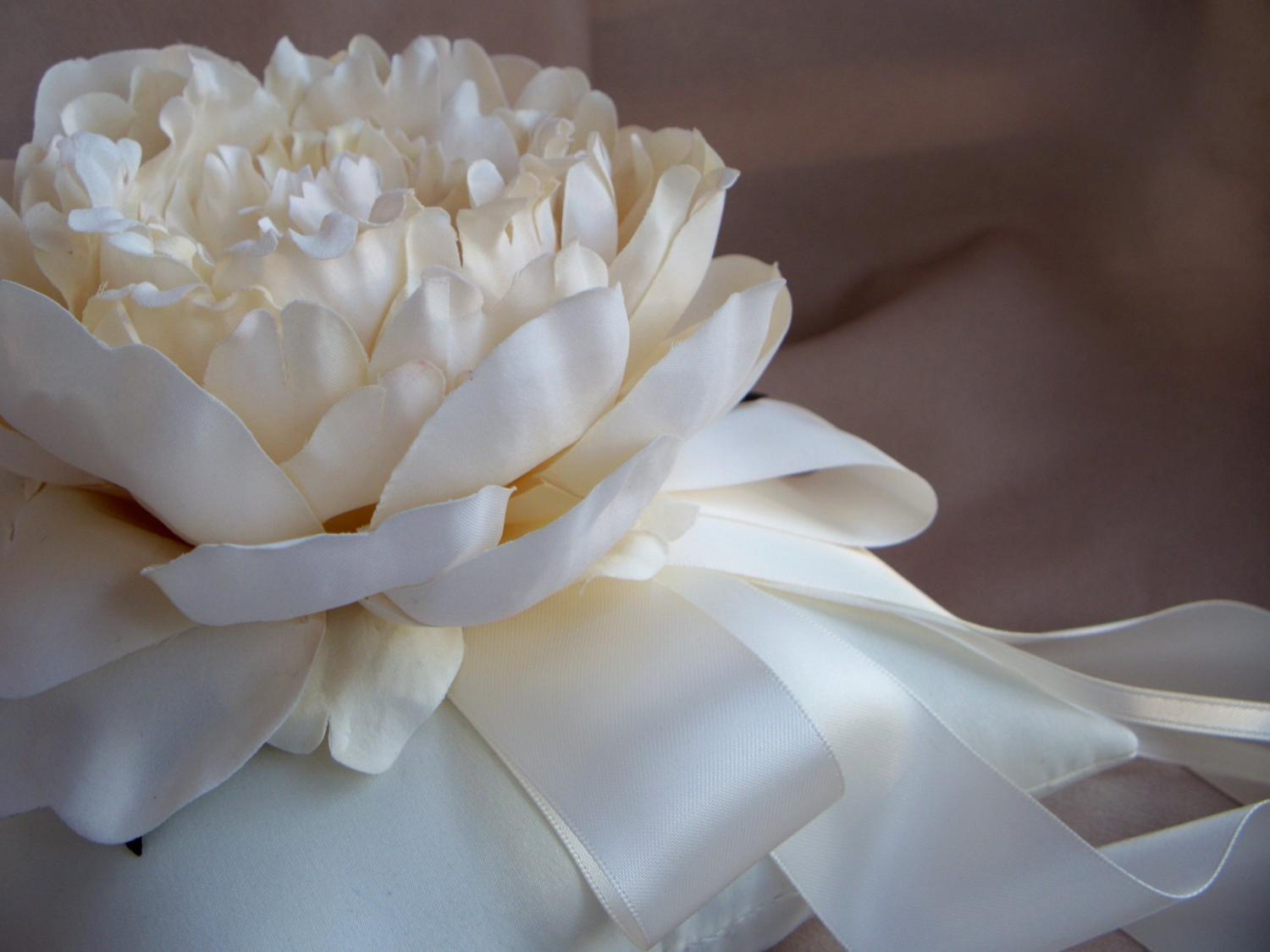 Ivory Satin Ivory Silk Peony