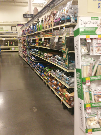 Pet Supply Store «PetSmart», reviews and photos, 5766 Lindero Canyon Rd, Westlake Village, CA 91362, USA