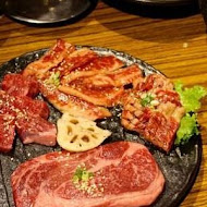 肕 燒肉.酒肆