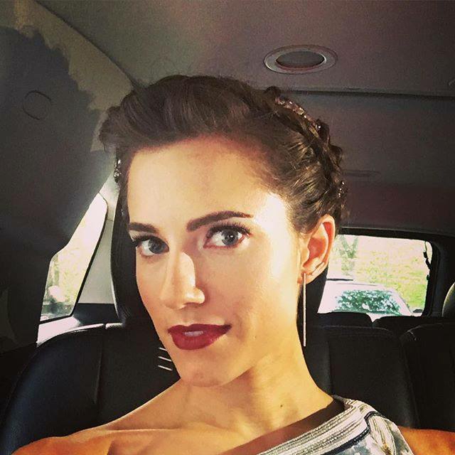 Allison Williams Awesome Profile Pics Allison Williams Awesome Profile Pics