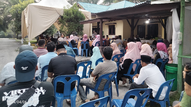 Kapolsek Pinggir Gelar Buka Puasa Bersama Anggota Sekaligus Berikan Santunan Kepada Anak Yatim.