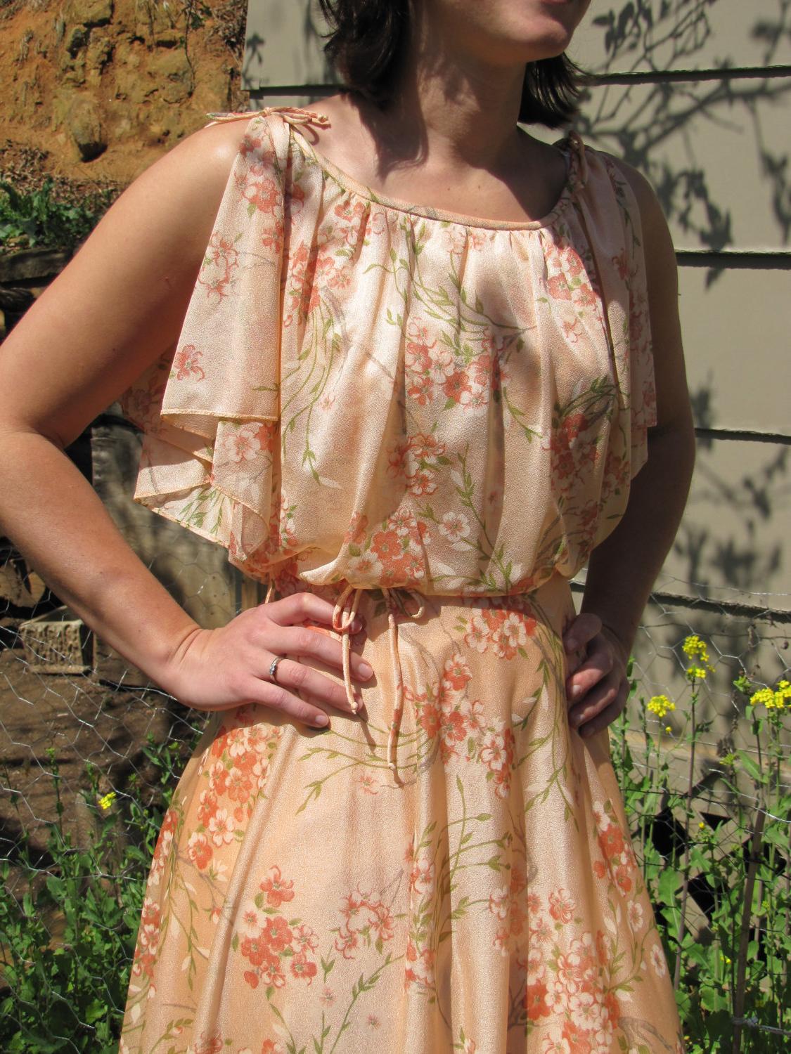 Vintage 1970s Peach Floral Formal Wedding Prom Maxi Dress with built in Cape