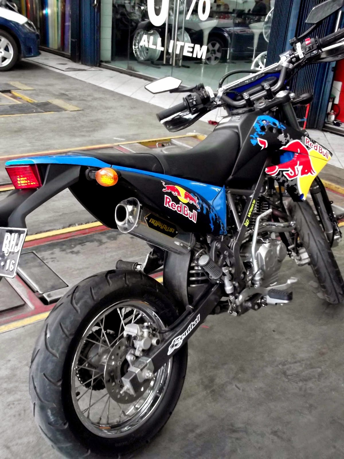 Modifikasi D Tracker 250