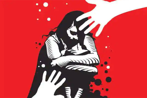 क्वारंटाइन सेंटर से रात में बाहर निकल युवती के साथ किया दुष्कर्म, 2 गिरफ्तार क्वारंटाइन सेंटर से रात में बाहर निकल युवती के साथ किया दुष्कर्म, 2 गिरफ्तार