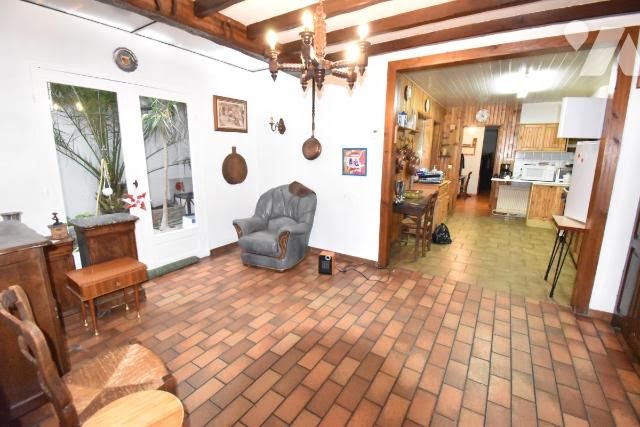 Vente maison 5 pièces 145 m² à Amiens (80000), 243 800 €