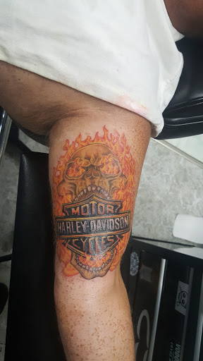 Tattoo Shop «Vodou Tattoo Inc», reviews and photos, 107 Mountain Rd # P, Pasadena, MD 21122, USA