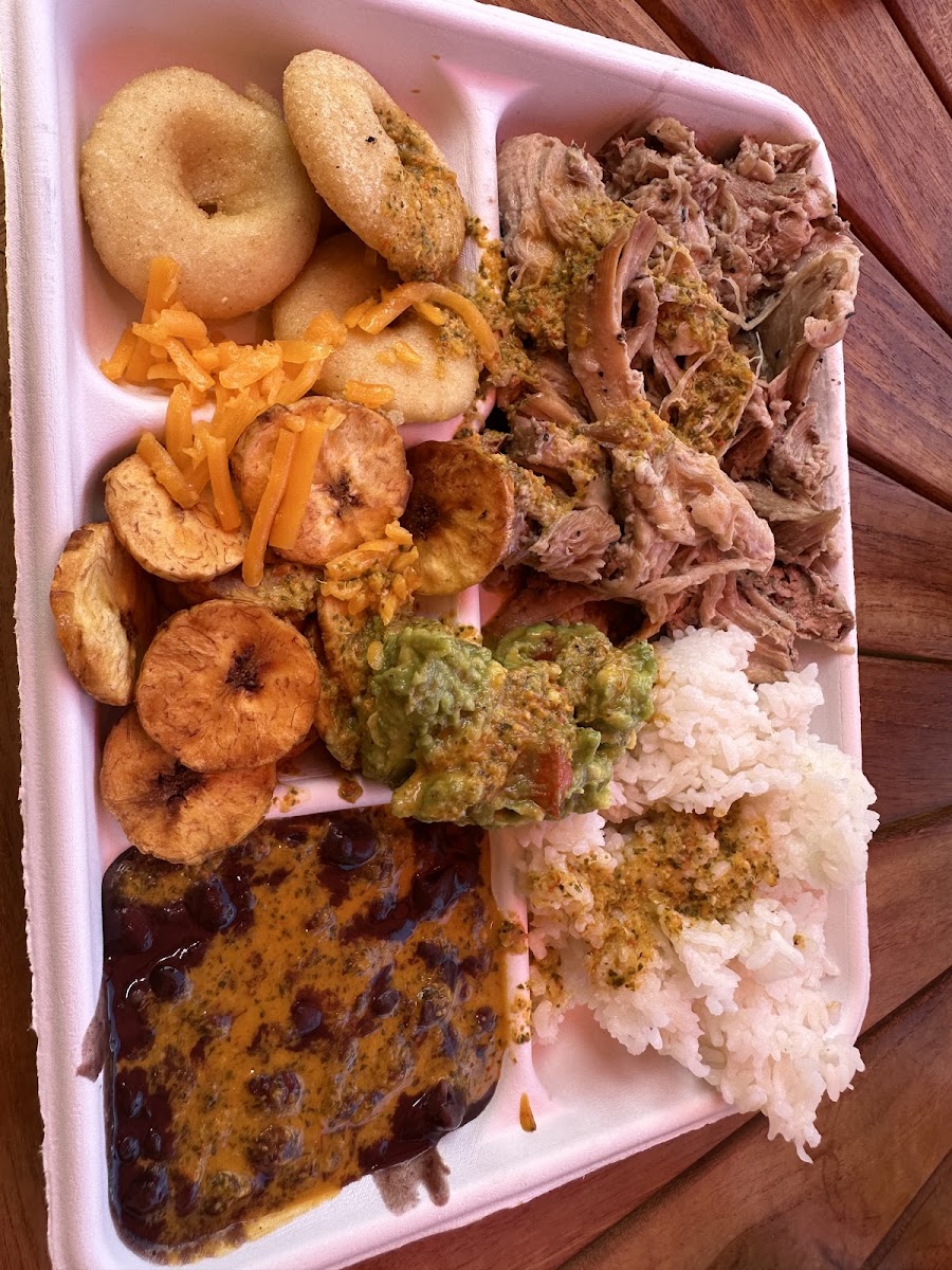 Ally's platter w/ pork