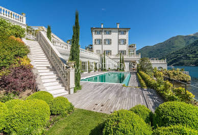 Villa avec piscine et jardin 2