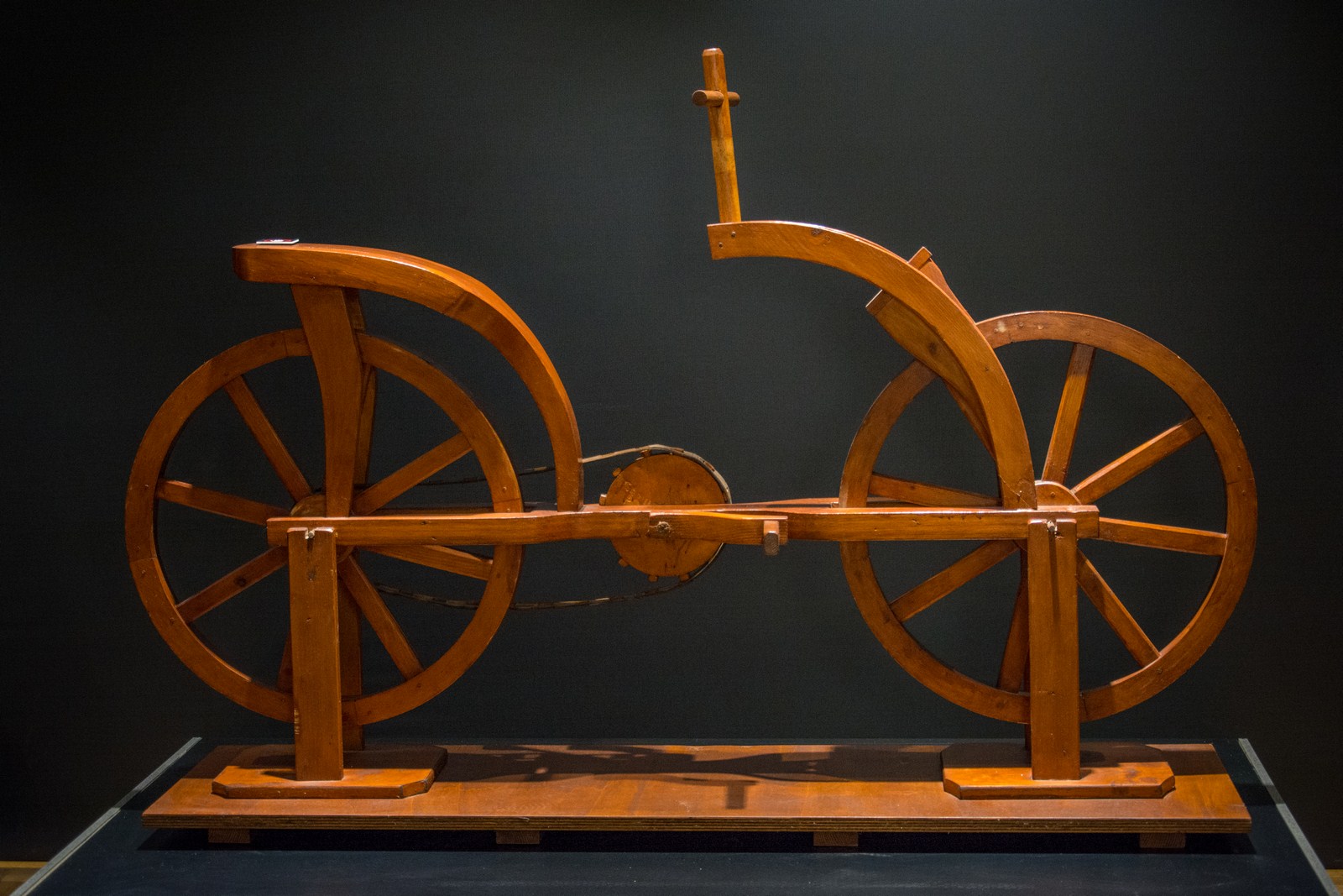 invention de la bicyclette léonard de vinci