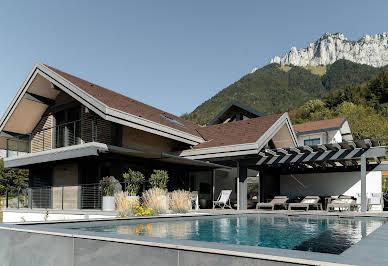 Maison avec piscine et terrasse 8