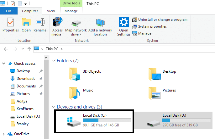 Windows 10이 설치된 드라이브를 열어야 합니다.