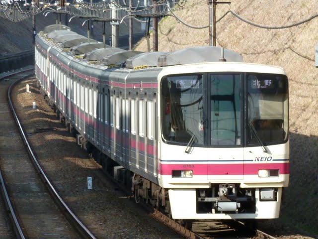 京王電鉄　各停　北野行き3　8000系