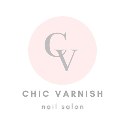 Chic Varnish Nails