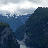 Uitzicht op de Syv Søstrene (de Zeven Zusters) nabij Geiranger.